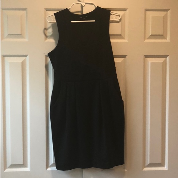 GAP Dresses & Skirts - Little Black Work Dress WITH POCKETS